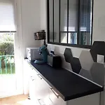 T2 Renove Avec Place Parking Prive Apartament *