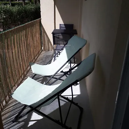 Apartamento T2 Renove Avec Place Parking Prive