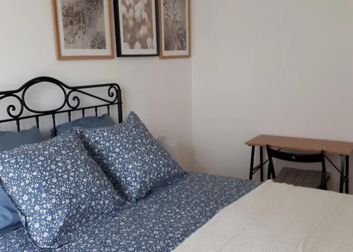 T2 Rénové Avec Place Parking Privé Apartmán